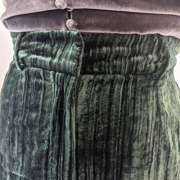 ASOS Forest Green High Waisted Velvet Trousers - Picture 5 of 7